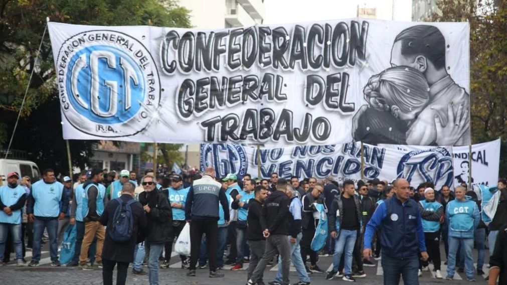 La CGT arremetió contra el Gobierno de Milei por sus políticas de "ajuste brutal" y ratificó el paro nacional para el 9 de mayo
