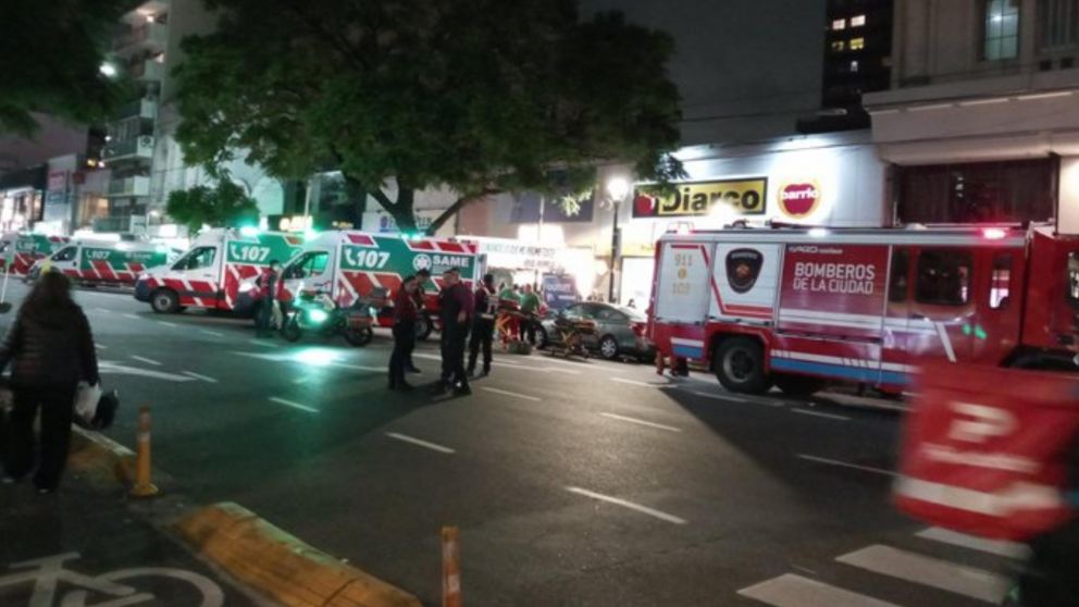 Usuarios descompensados fueron atendidos por el SAME (Foto "@_Melimelum_")