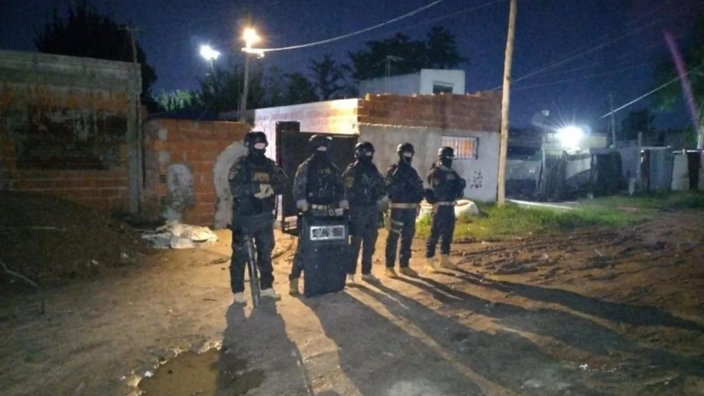 La Policía montó un operativo para atrapar al imputado (Foto 0221).