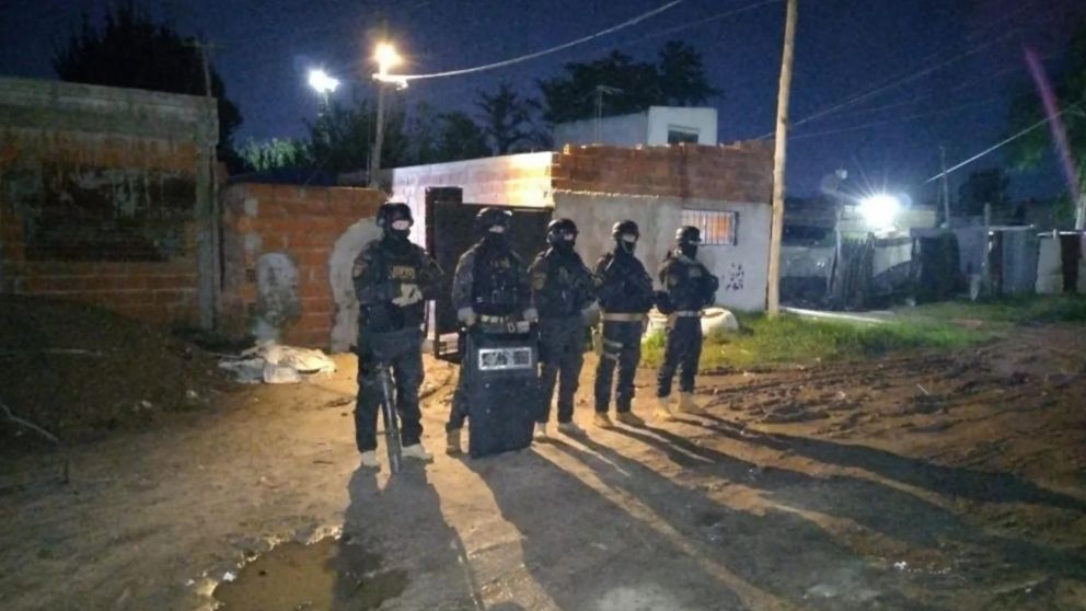 La Policía montó un operativo para atrapar al imputado (Foto 0221).