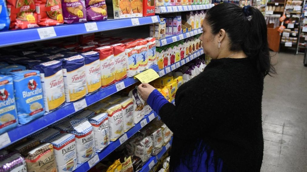 En supermercados vendieron el 11,4% menos que en febrero de 2023 (Carlos Ventura / Crónica / Archivo).