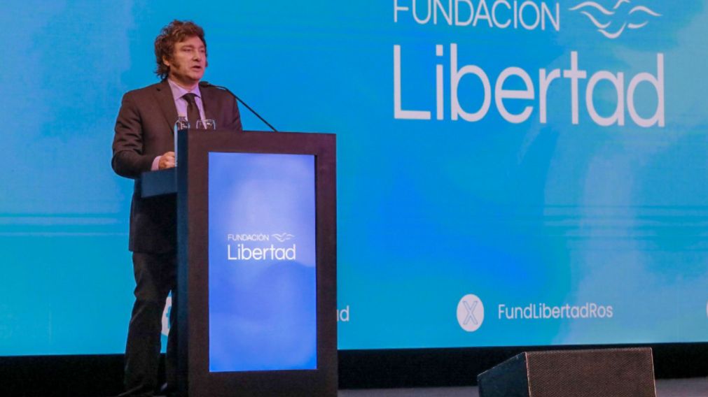Javier Milei se presenta en la cena anual de la Fundación Libertad.