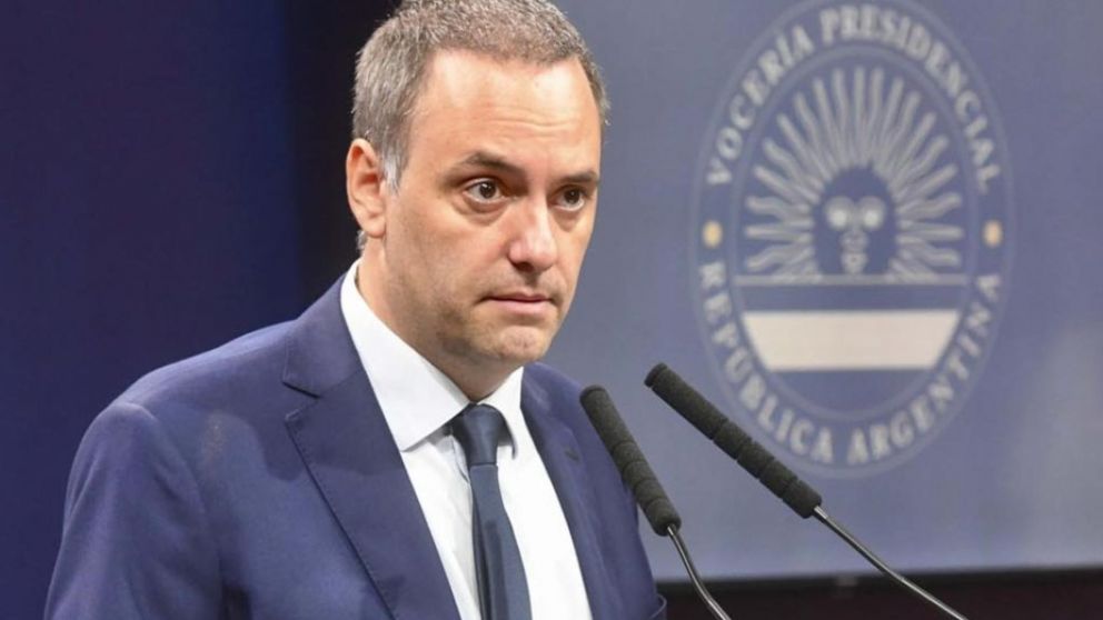 Adorni adelantó que habrá una reunión con rectores tras la masiva marcha universitaria.