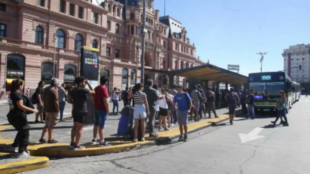 La UTA fijó un "ultimo plazo" para negociar antes de una medida de fuerza.