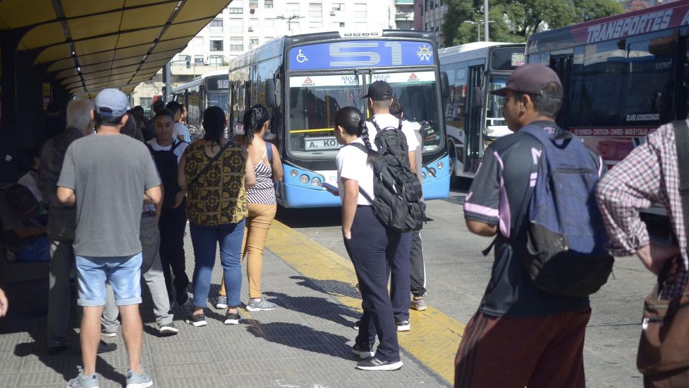 El servicio de colectivos en el AMBA podría interrumpirse a partir del jueves (Fernando Pérez Ré / Crónica / Archivo).
