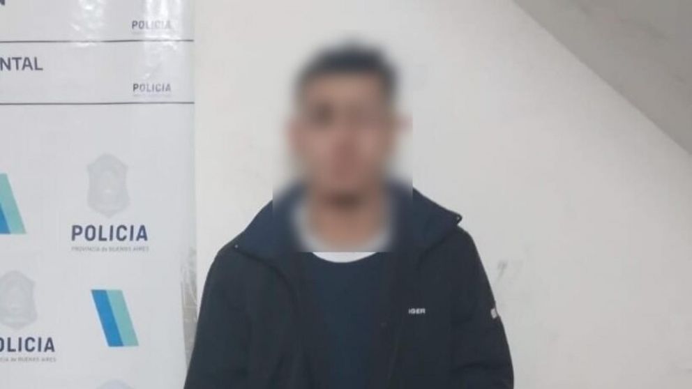 Este es uno de los individuos que fue capturado por los investigadores policiales.