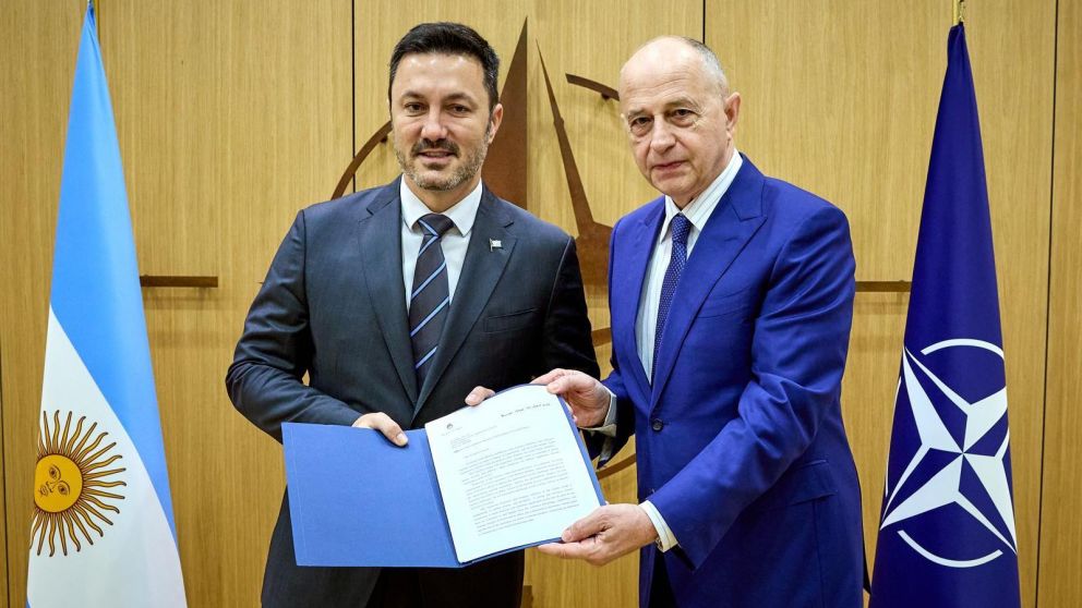 Luis Petri se reunió con el secretario Adjunto de la OTAN, Mircea Geoana.