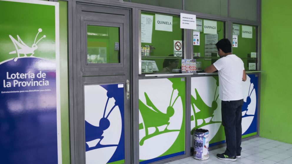 Changar�n jug� a la quiniela y se llev� un premio millonario.