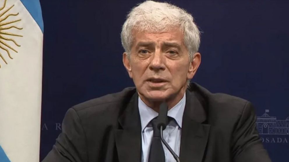 Cúneo Libarona confirmó la decisión de dar marcha atrás con el aumento por los trámites para los Registros del Automotor..