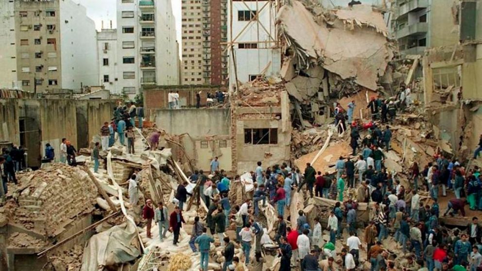 El operativo de seguridad se desplegó tras la sentencia emitida por la Cámara Federal de Casación Penal que vinculó el ataque contra la embajada de Israel y la sede de la AMIA “a un designio político y estratégico” de Irán.