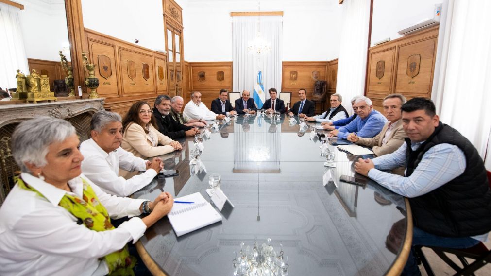 Finalizó la reunión entre la CGT y el gobierno en Casa Rosada.