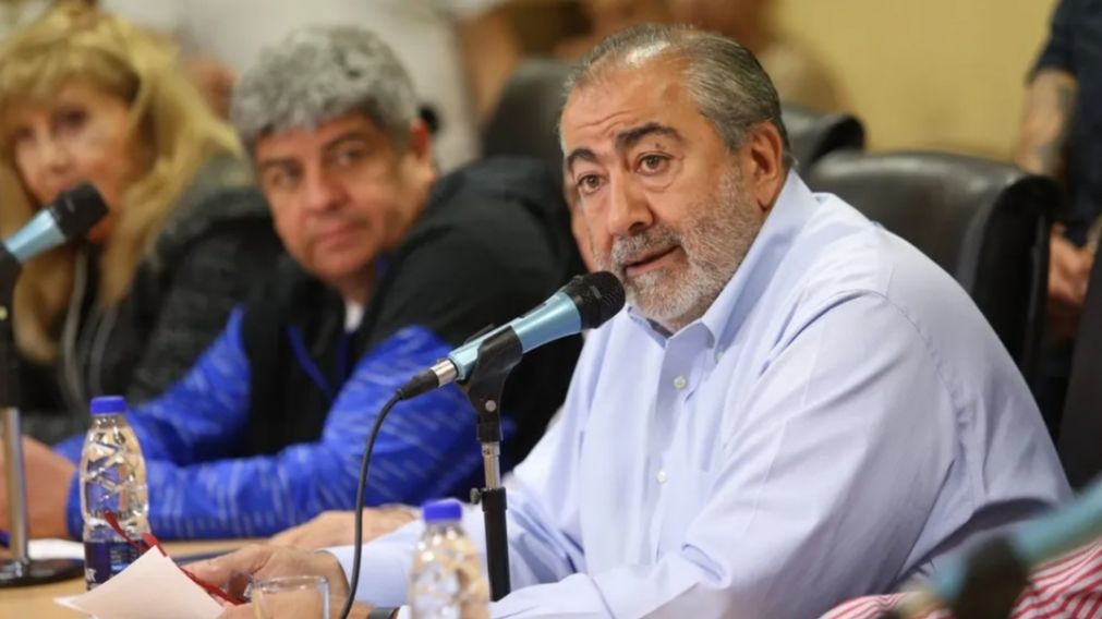 La CGT se reunirá esta tarde para definir un paro nacional.