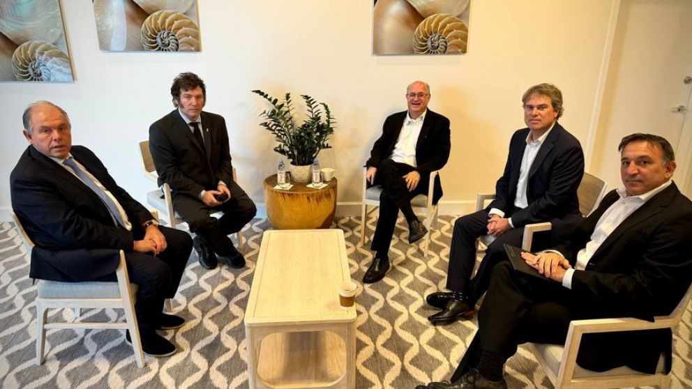 Primeras imágenes sobre la reunión de Javier Milei con el presidente del Banco Interamericano de Desarrollo