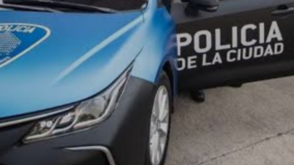 La Policía buscó al delincuente, pero escapó.