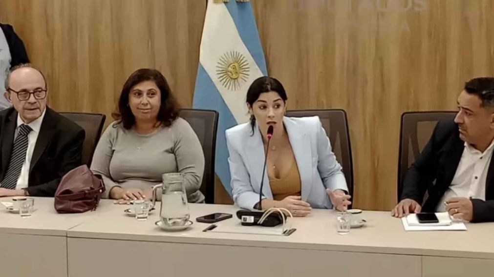 Marcela Pagano fue designada presidenta de la comisión de Juicio Político en una reunión que terminó en escándalo