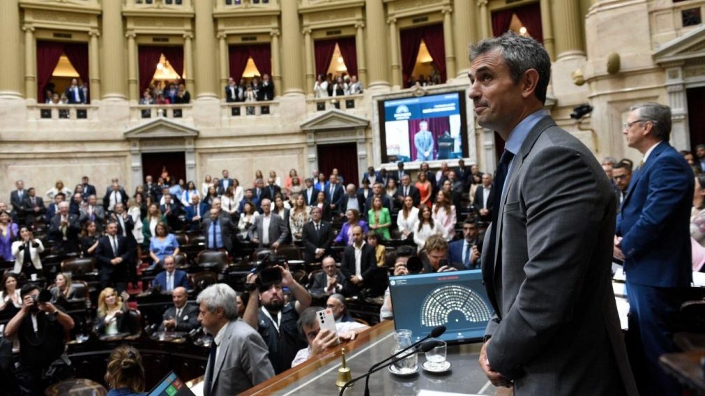 El oficialismo negoció durante semanas con los gobernadores y bloques aliados para presentar el borrador de la nueva Ley Bases.