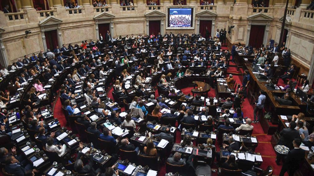El Gobierno envió al Congreso y a las provincias el texto de la nueva Ley Ómnibus.