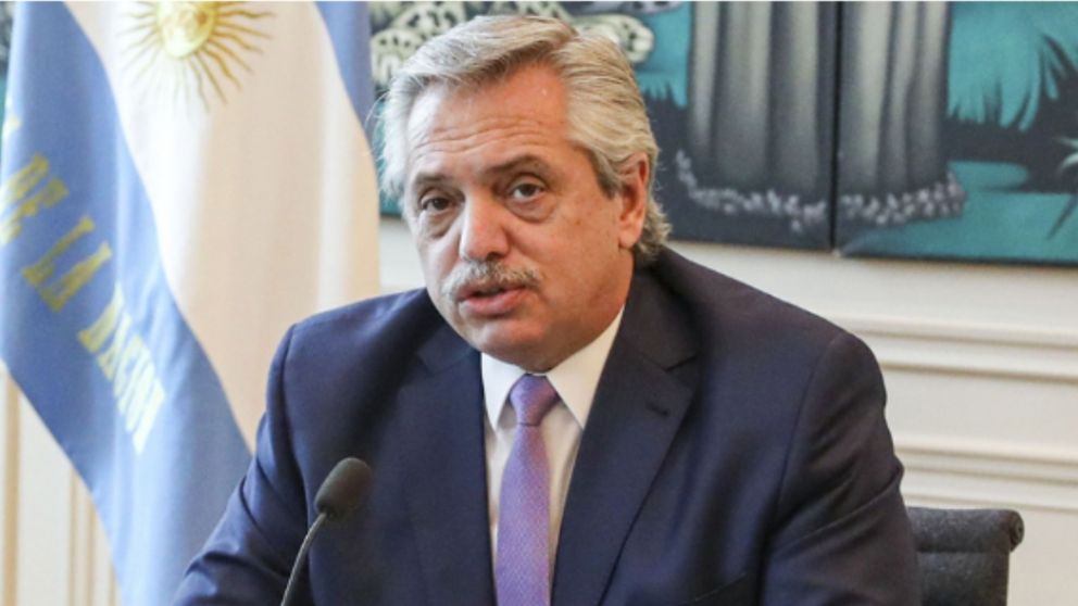 El juez Julián Ercolini dictaminó la inhibición de bienes de Alberto Fernández.