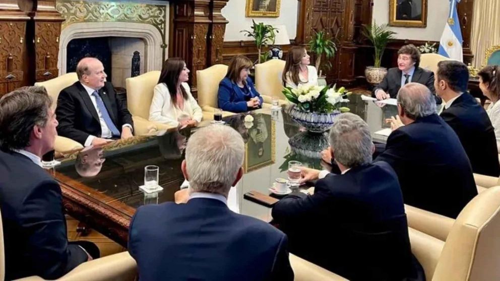 Javier Milei encabez� nueva reuni�n de Gabinete sin sus principales colaboradores.