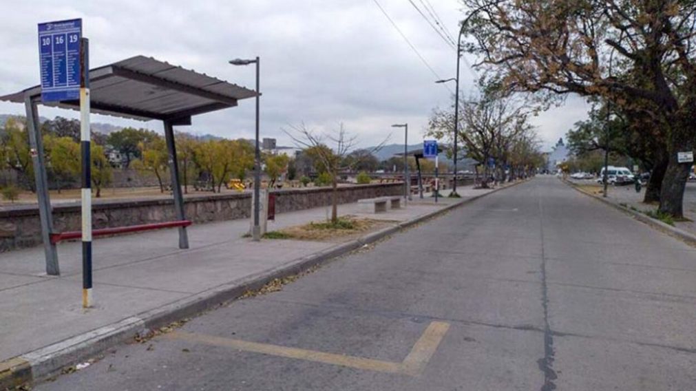 El paro de colectivos repercute fuertemente en el interior (Imagen ilustrativa).
