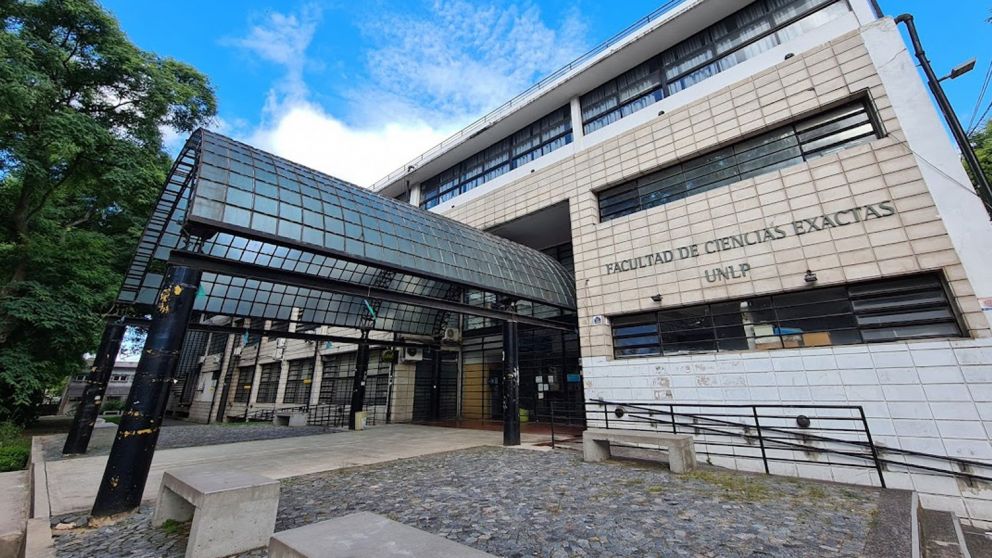 El edificio de la Facultad de Ciencias Exactas de la Universidad Nacional de La Plata (Archivo).
