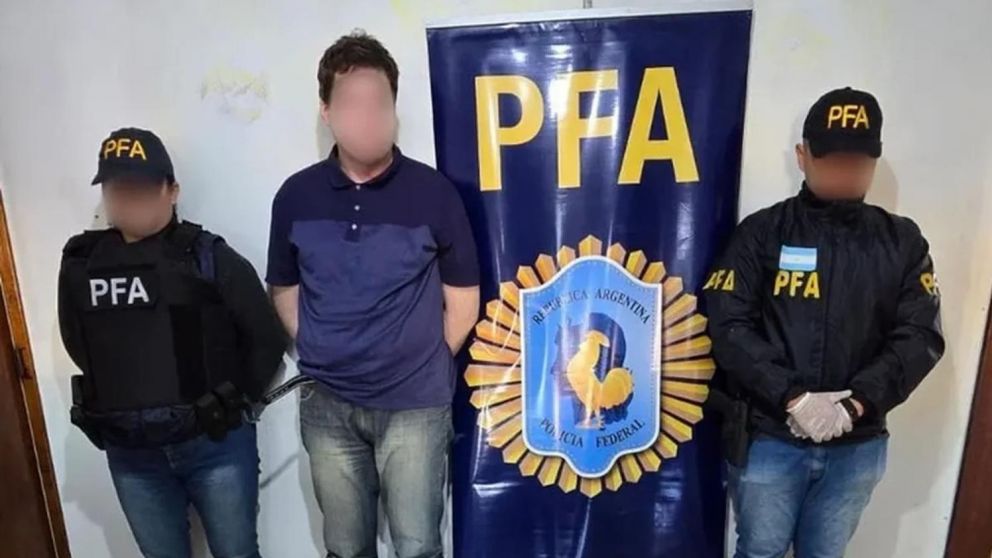 El hombre fue detenido por la Policía tras una investigación.