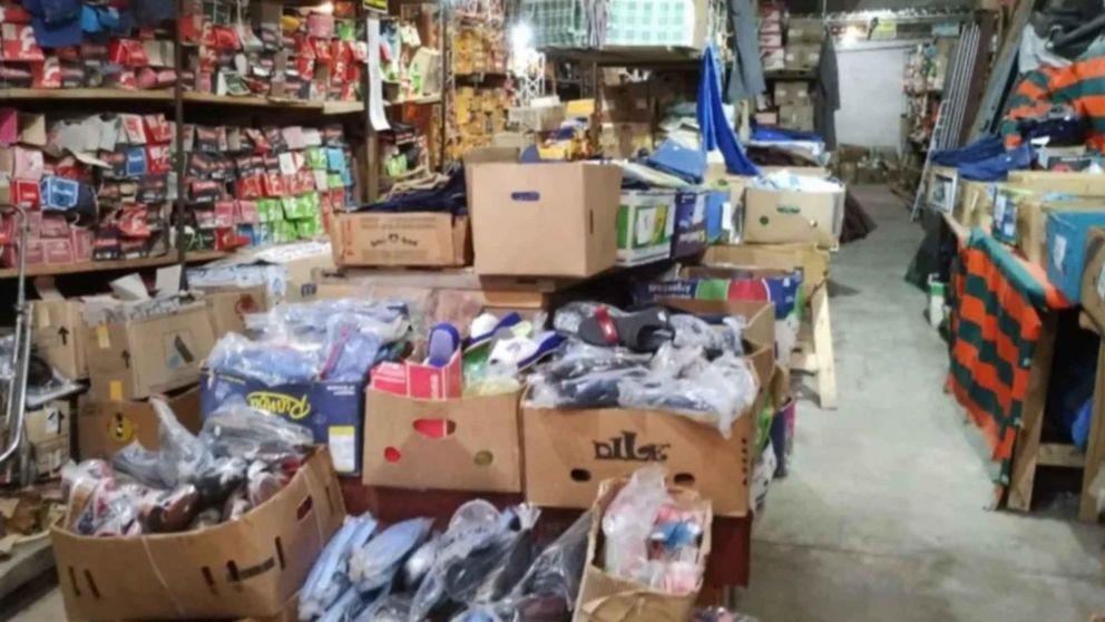 Reabre el antiguo dep�sito de alpargatas: oferta de calzados a $1000 e incre�bles promociones.