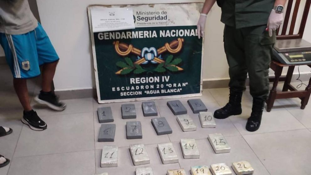 Paseaba por el Norte como mochilero y tenía 20 kilos de cocaína.