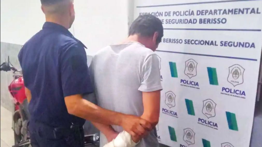 El atacante quedó detenido (Gentileza El Editor Platense).