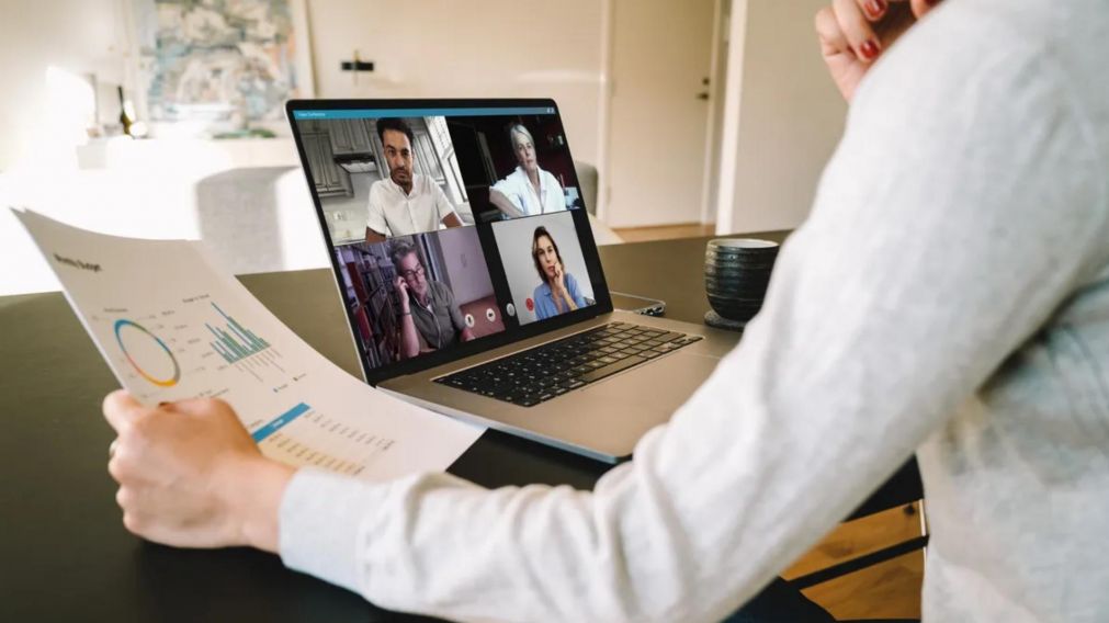 Trabajar desde casa: una oportunidad laboral con salario de 20.000 dólares al mes