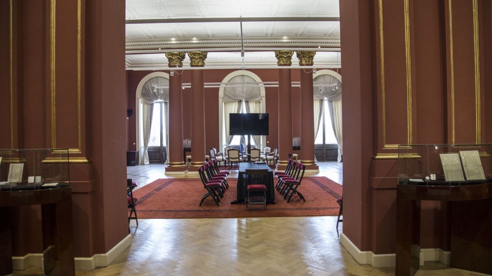 Karina Milei modificará el nombre de un salón de la Casa Rosada bautizado por el kirchnerismo.