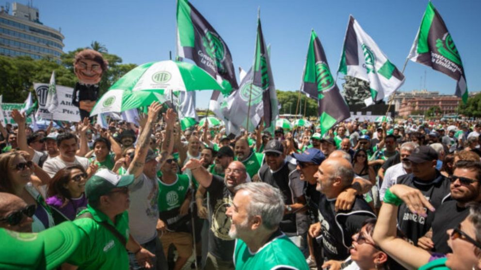 ATE, en alerta por los despedidos de estatales impulsados por el gobierno de Javier Milei (Archivo).