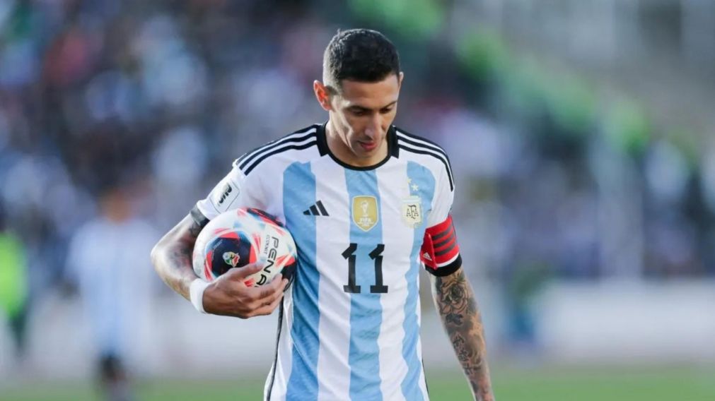 La familia de Ángel Di María recibió un mensaje intimidatorio en su vivienda en Funes, cerca de Rosario.