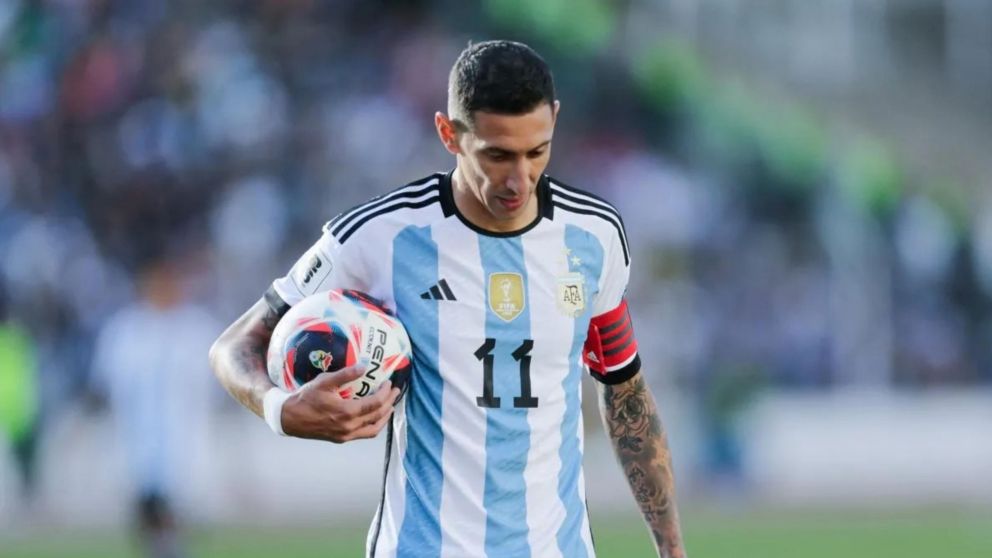 La familia de Ángel Di María recibió un mensaje intimidatorio en su vivienda en Funes, cerca de Rosario.