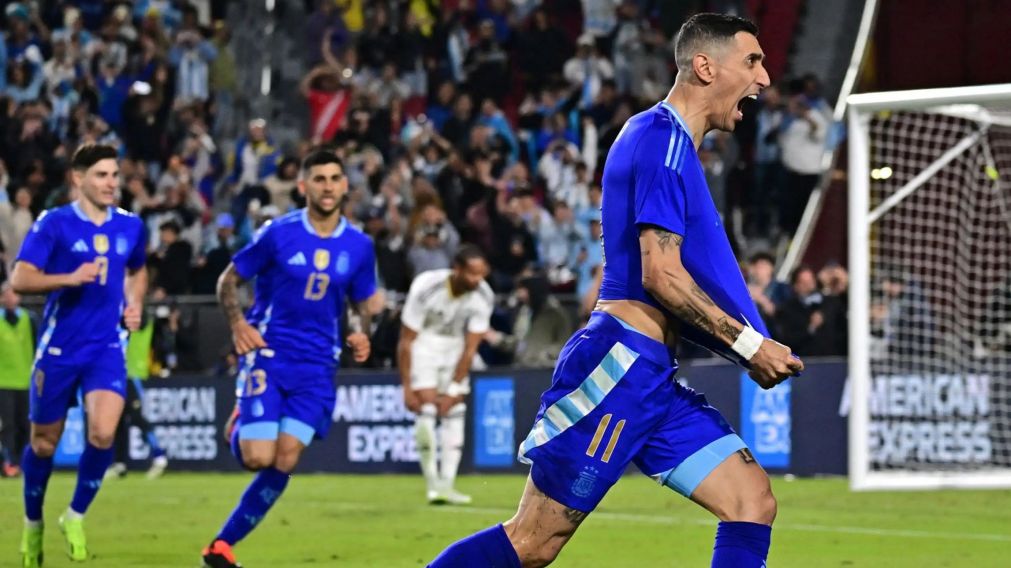 Con la ausencia de Lionel Messi, Ángel Di María se puso la cinta de capitán y marcó el primer gol de Argentina contra Costa Rica (Gentileza: Reuters).