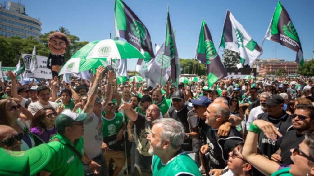 La ATE continúa con la idea de un paro nacional con movilización.