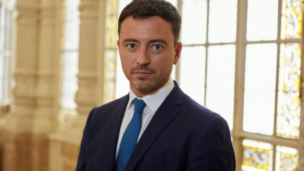 Rodrigo de Loredo encabeza el bloque que presentó el pedido.