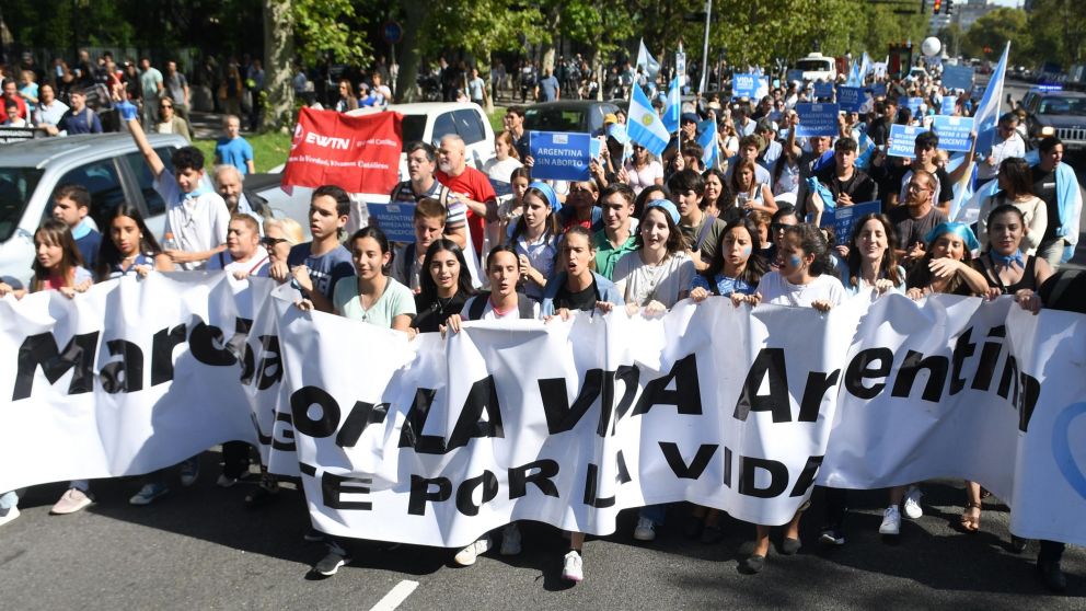 Se realizó la 9° Marcha por la vida en la ciudad (Pablo Villán/Crónica)