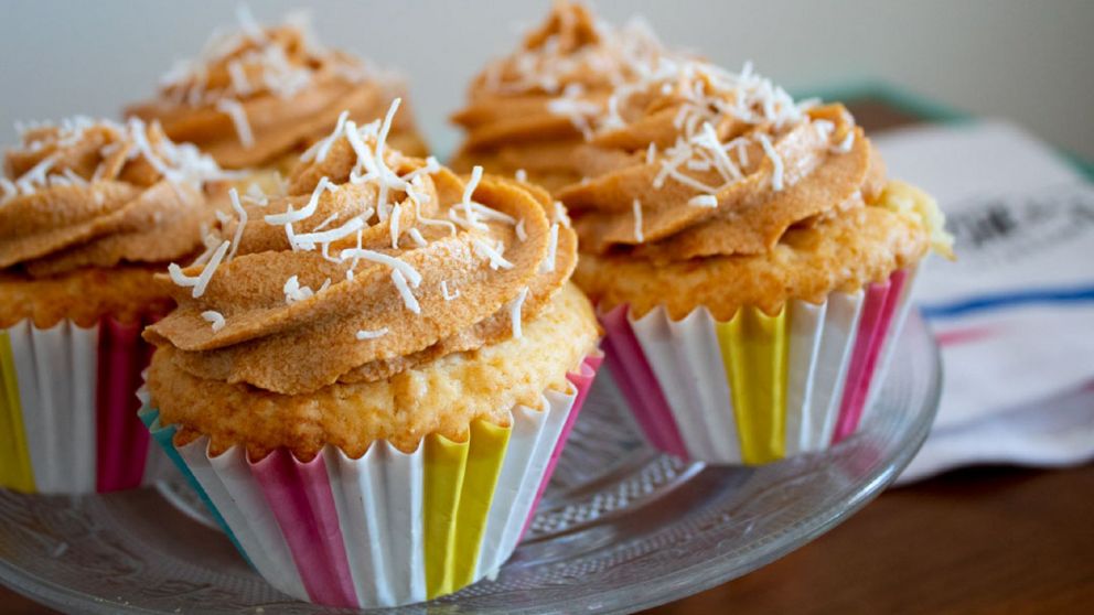 La receta de muffins de coco rellenos de dulce de leche que no vas a poder dejar de probar.