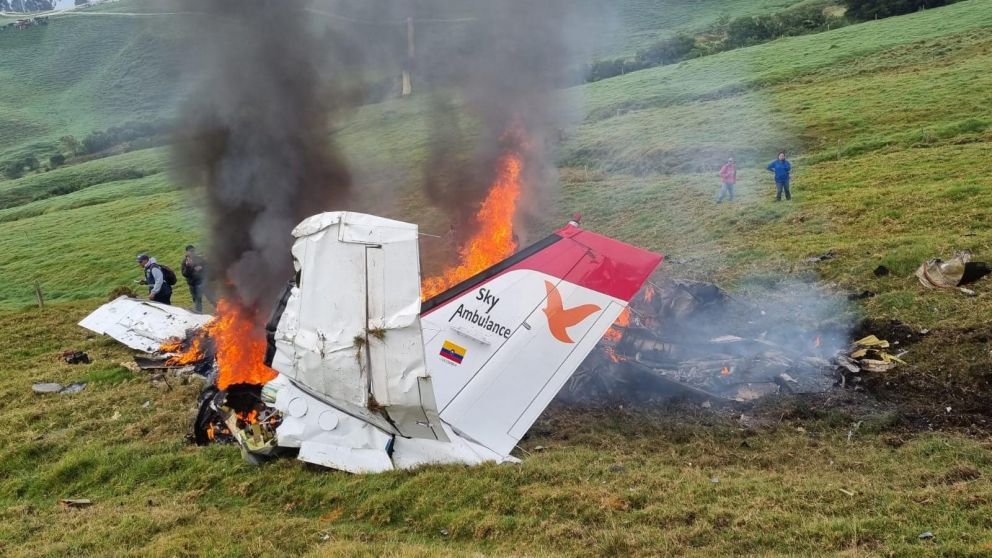 Cuatro personas fallecieron en un alarmante accidente de avi�n en Colombia.