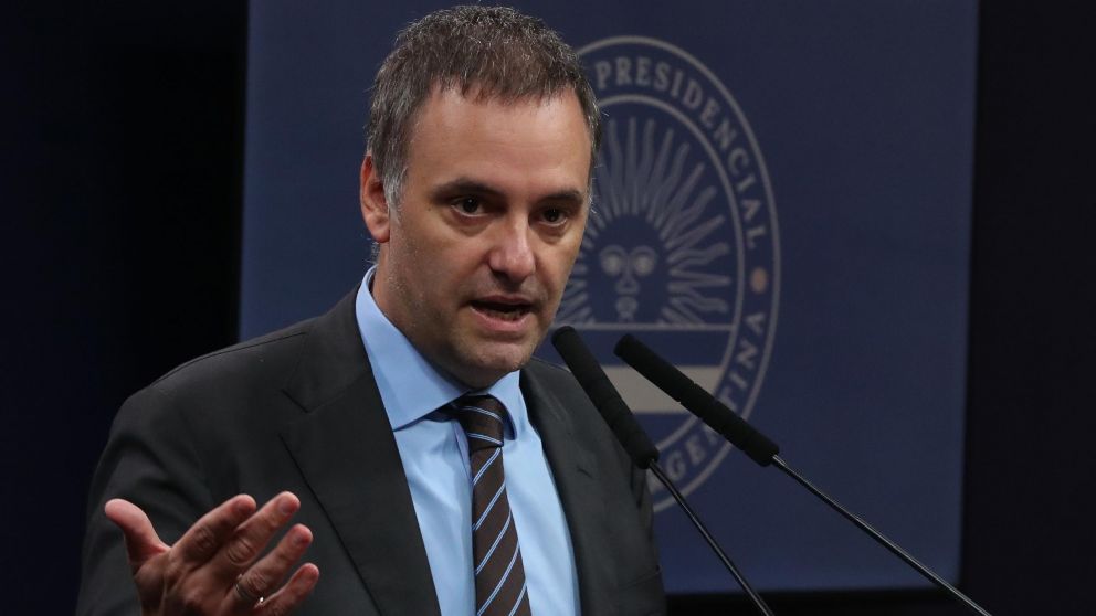 Adorni defendi� la postulaci�n de Lijo y anunci� m�s recortes en el INCAA.