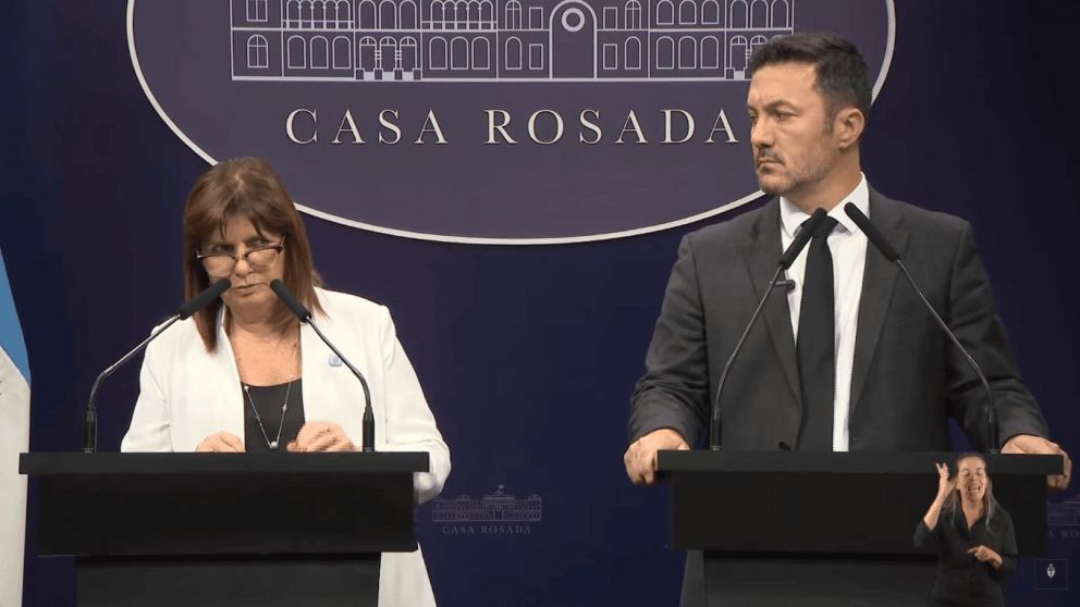 Patricia Bullrich y Luis Petri en Casa Rosada.