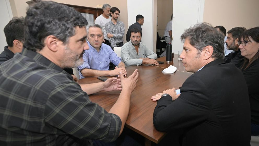 Axel Kicillof visit� zonas afectadas por el temporal.
