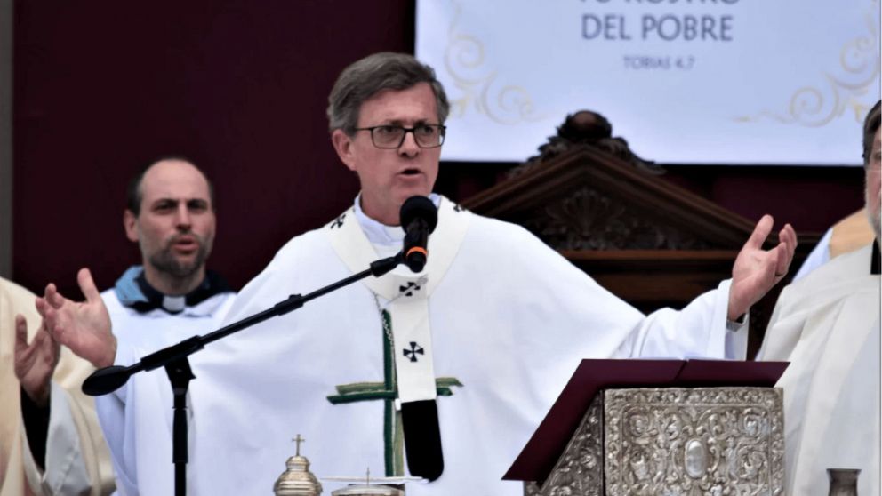 En una entrevista radial, el arzobispo se refirió al juste de Javier Milei, de la violencia en Rosario y habló de los jóvenes (Archivo).