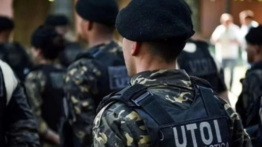 El efectivo policial se desempeña en la Unidad Táctica de Operaciones Inmediatas.