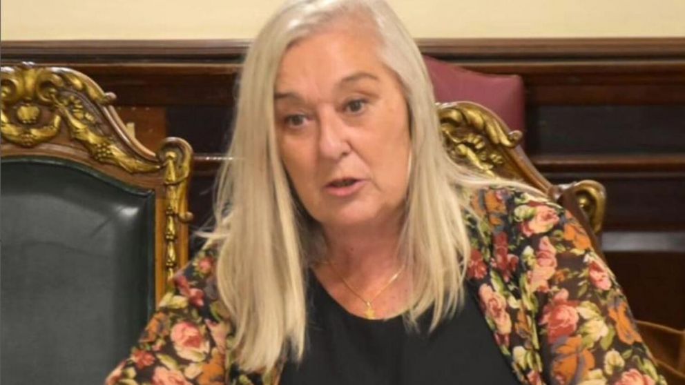 Edith Terenzi denunció haber recibido amenazas antes de emitir su voto contra el DNU.