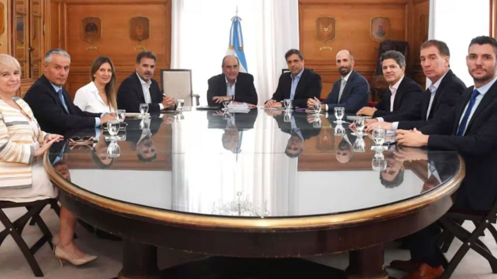 Guillermo Francos se reunió con diputados del PRO y la UCR en búsqueda de apoyo a la Ley Ómnibus.