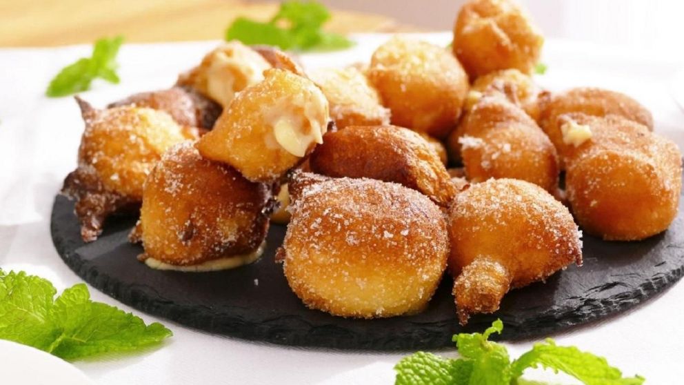 Deliciosa receta de buñuelos de viento para disfrutar en la merienda.