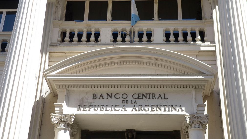 El Banco Central dispuso levantar el bloqueo de las cuentas en d�lares (Archivo).