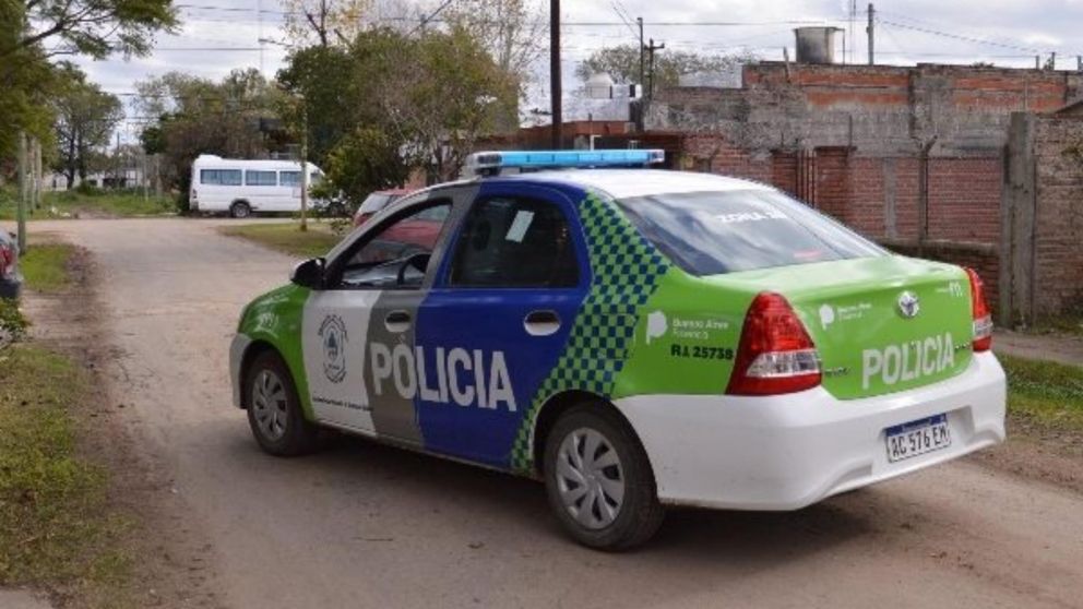 Los efectivos policiales desarrollan procedimientos para aclarar lo acontecido.